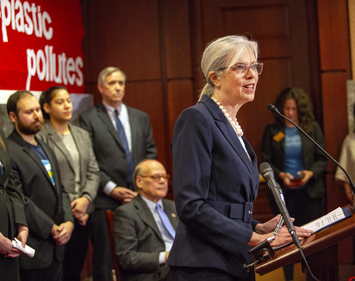 Clark, Udall, Lowenthal, Merkley, Unveil Landmark Legislation to Break Free From Plastic Pollution